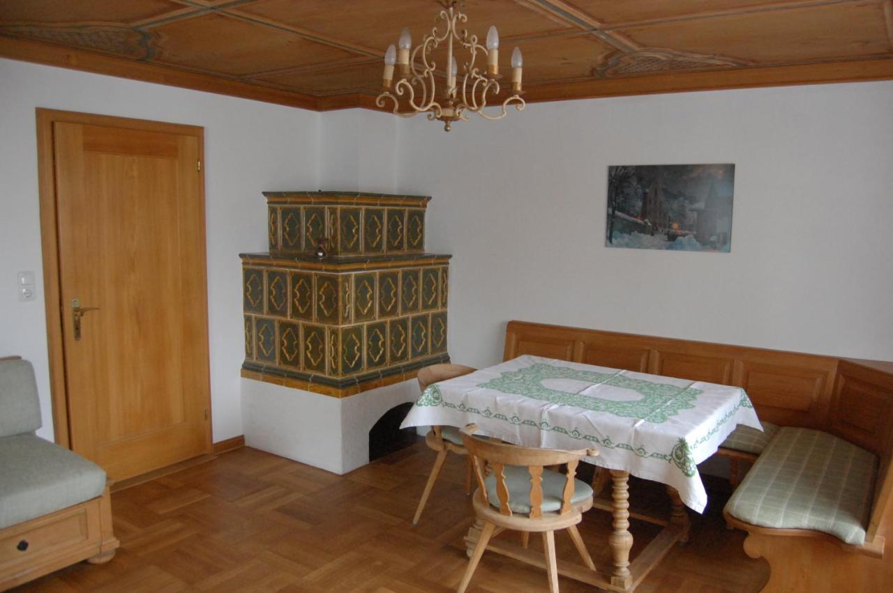 Barrierefreie 3-Zi.-Ferienwohnung Mit Gartenzugang In Ruhiger, Zentrumsnaher Lage Oberammergau Dış mekan fotoğraf